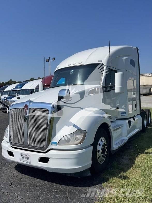 Kenworth T680 Motrici e Trattori Stradali