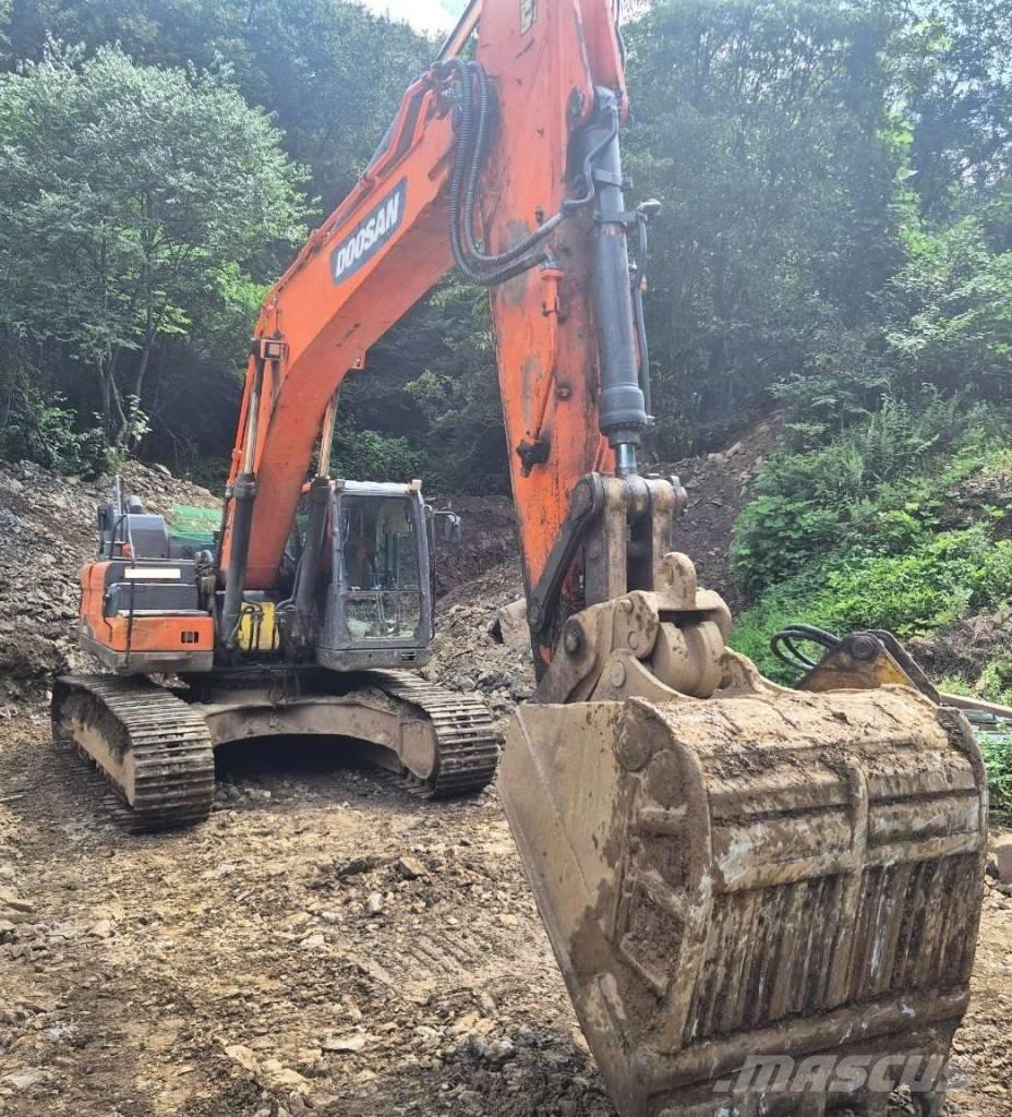 Doosan DX 300 LC-5 Escavatori cingolati