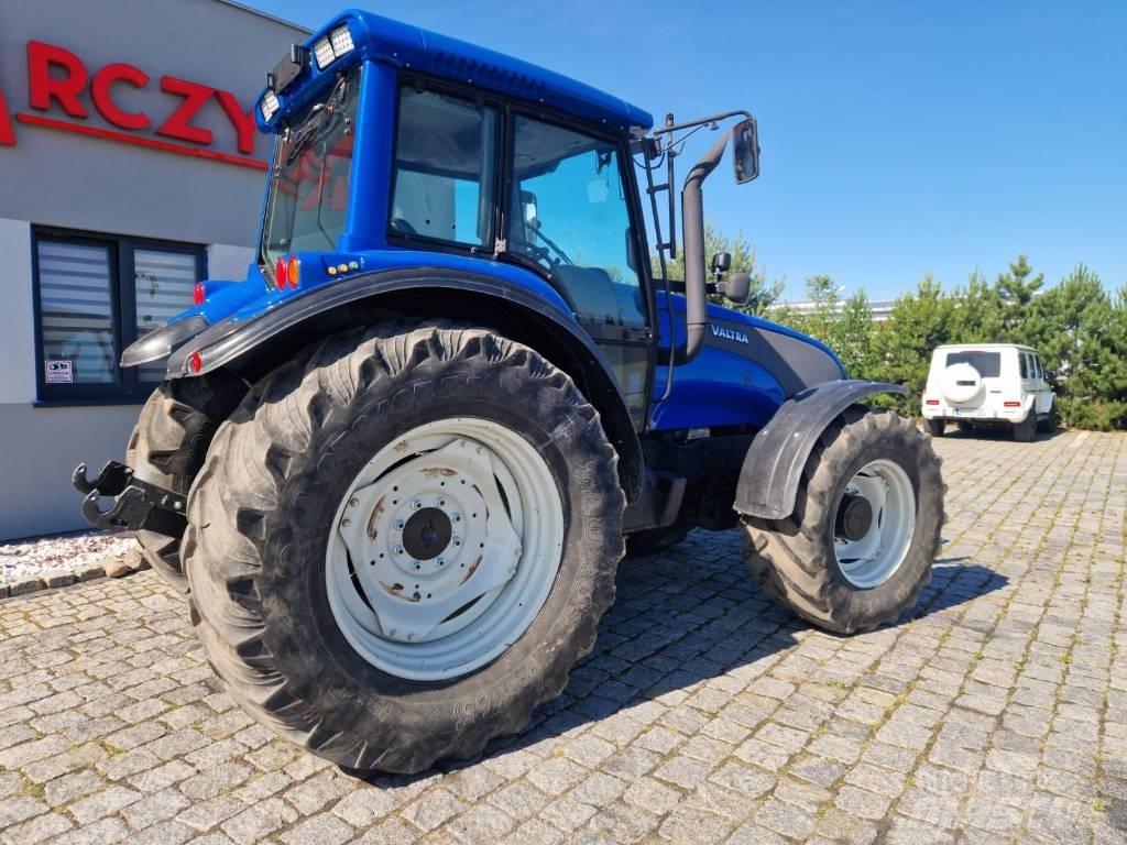 Valtra T 140 Trattori