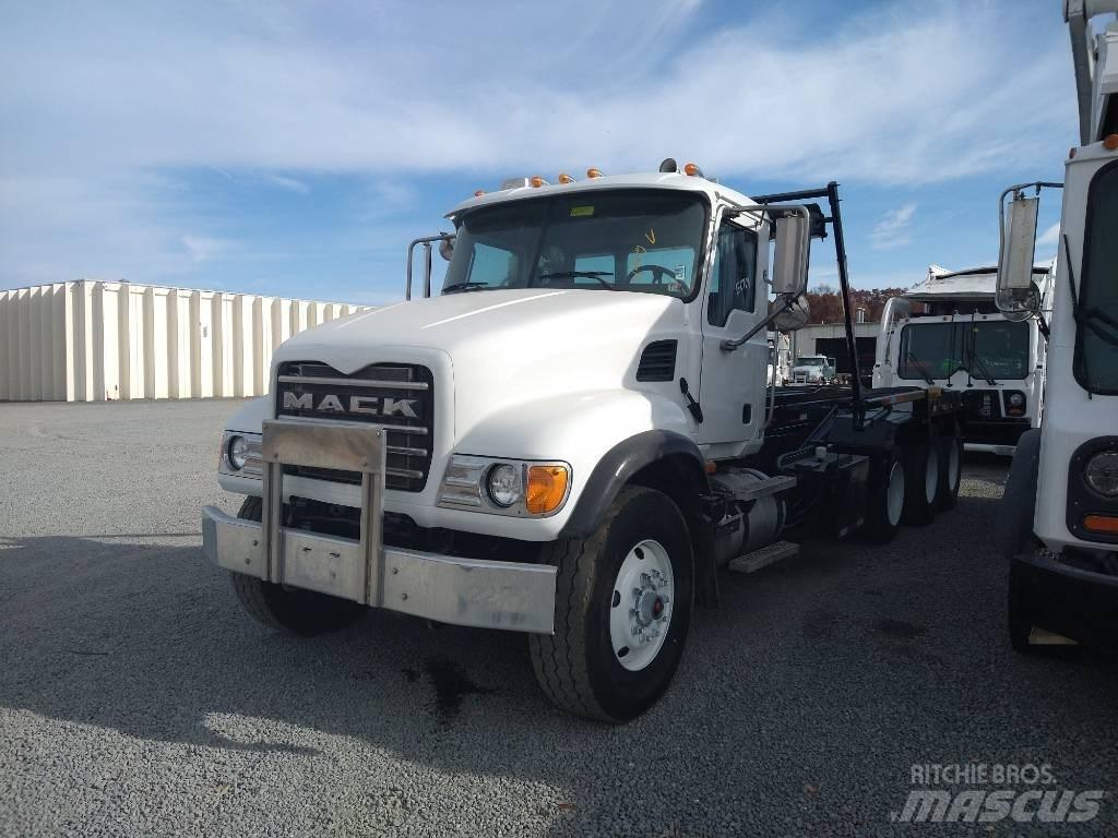 Mack Granite Camion dei rifiuti