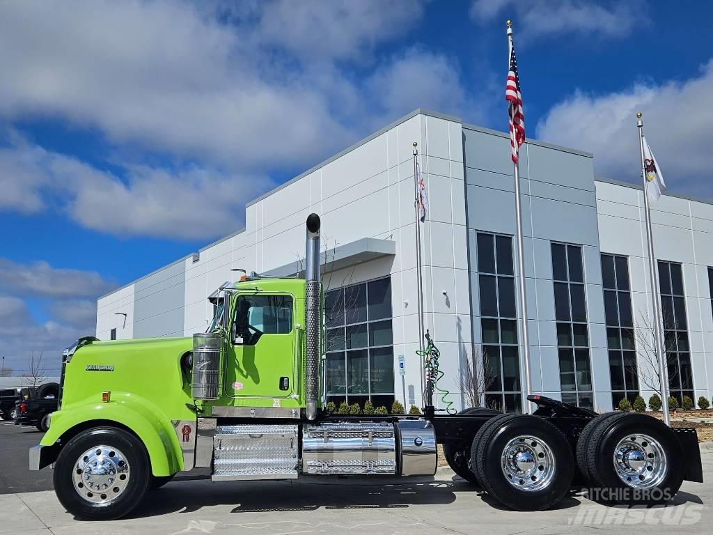 Kenworth W900 Motrici e Trattori Stradali