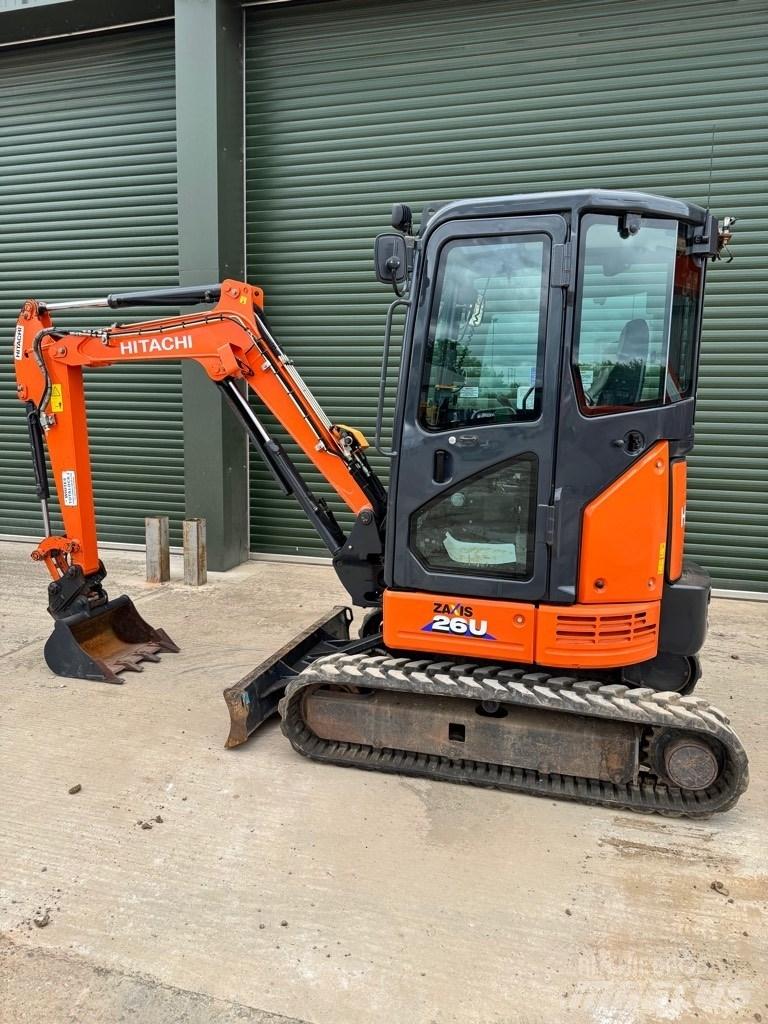 Hitachi 26U-6 CR Miniescavatori