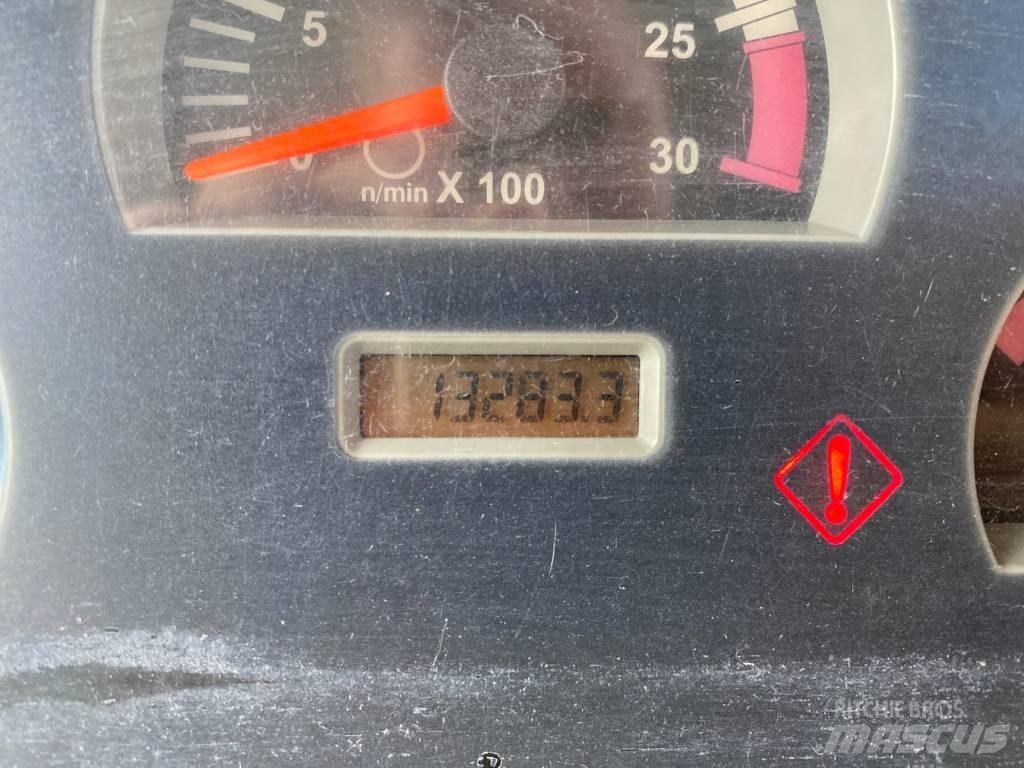 CAT 422 F TURBO Terne