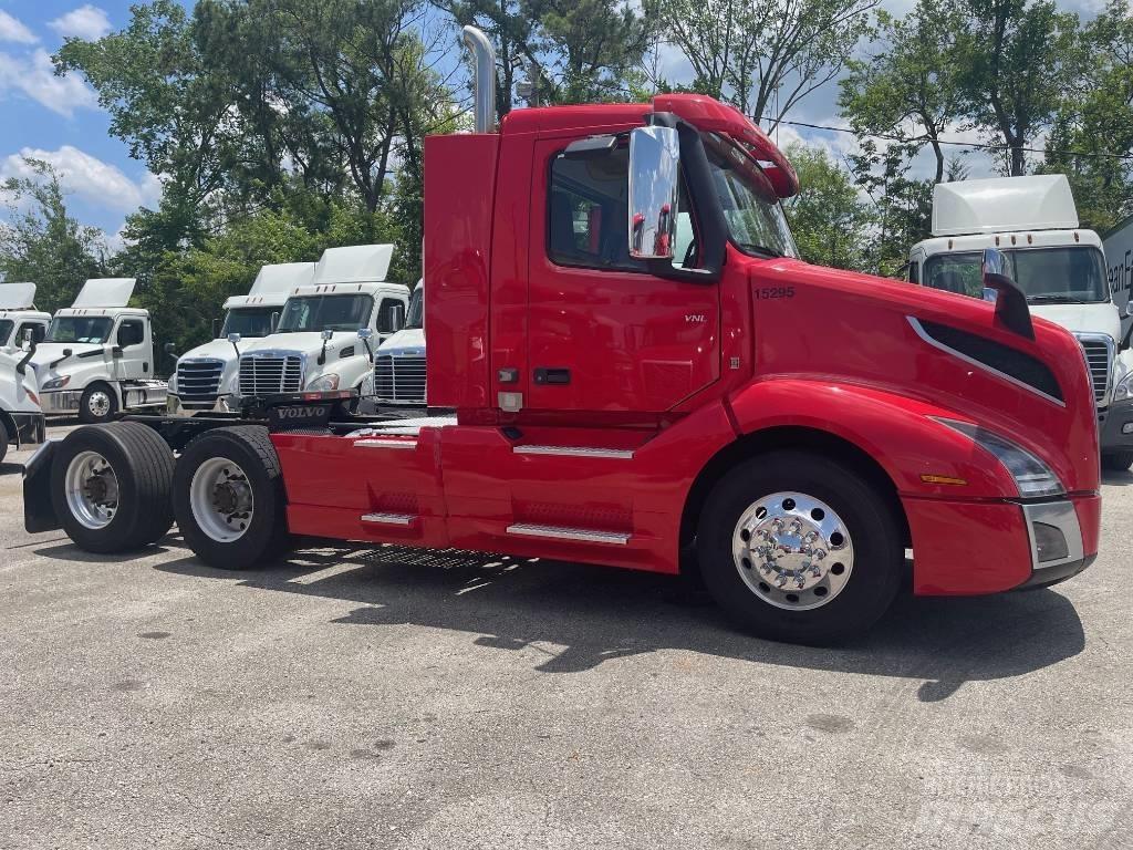 Volvo VNL64T300 Motrici e Trattori Stradali