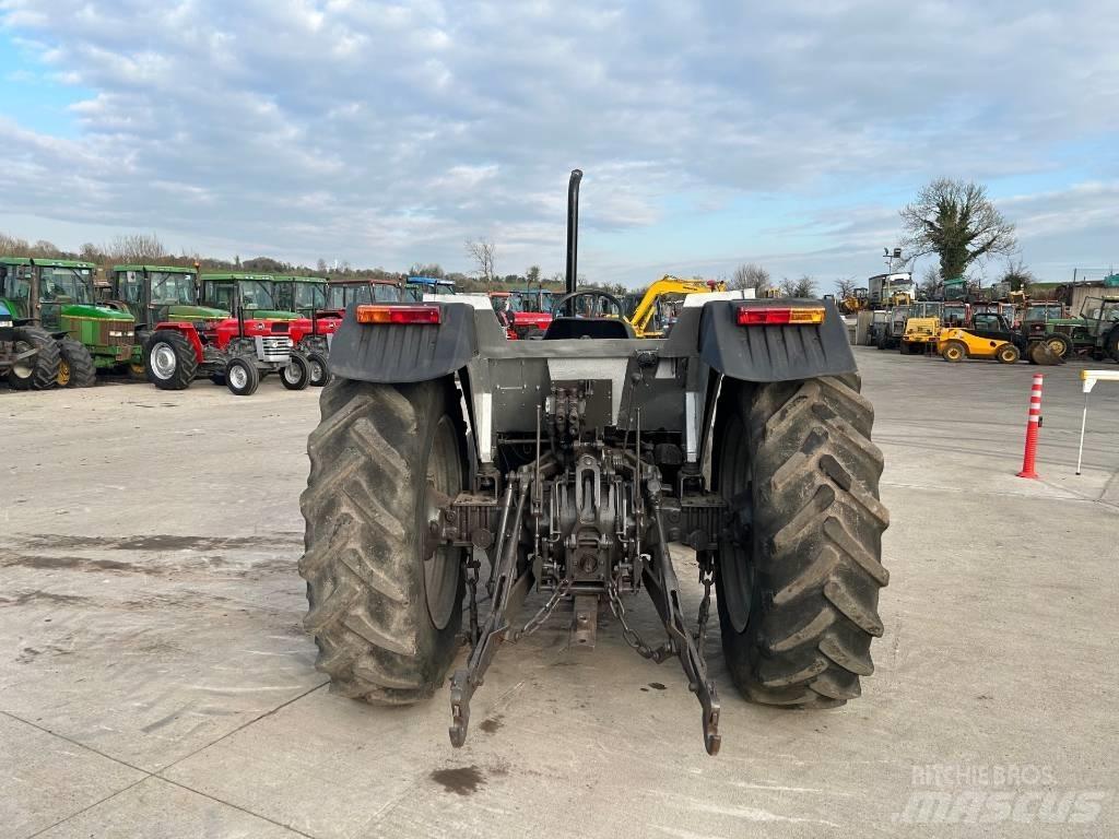 Massey Ferguson 375 Trattori