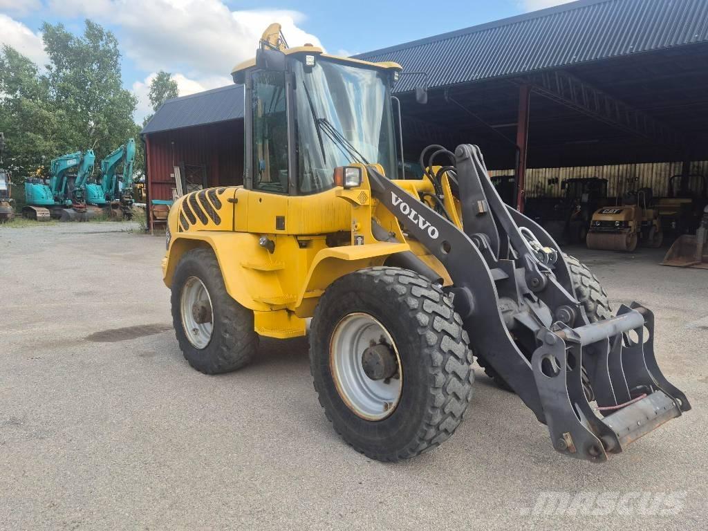 Volvo L 40 B Pale gommate