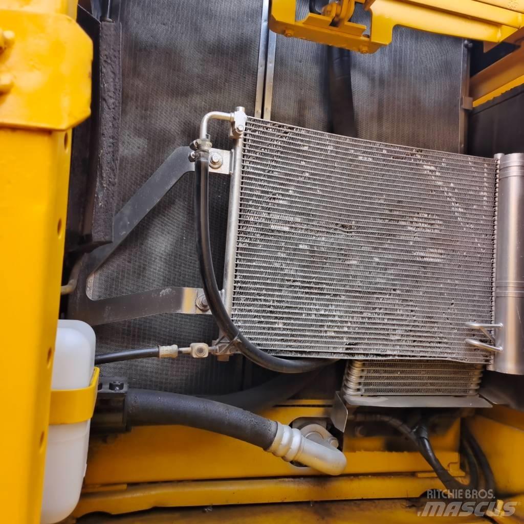 Komatsu PC 200-8 Escavatori cingolati