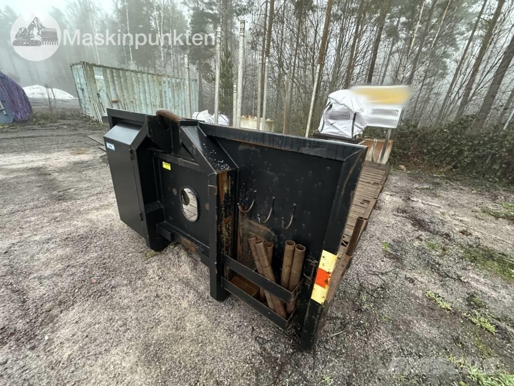 Sisu Maskinflak Pompe per calcestruzzo carrellate