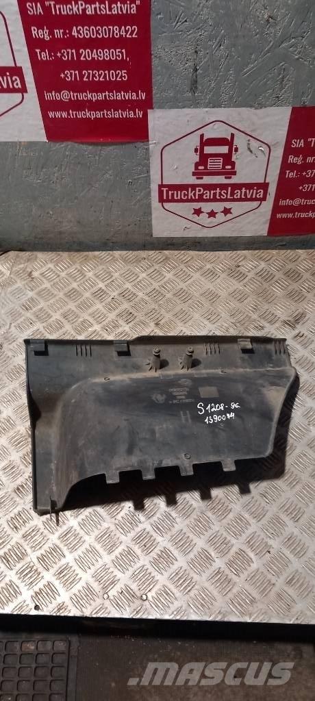 Scania 94 D.   1390074 Cabine e interni