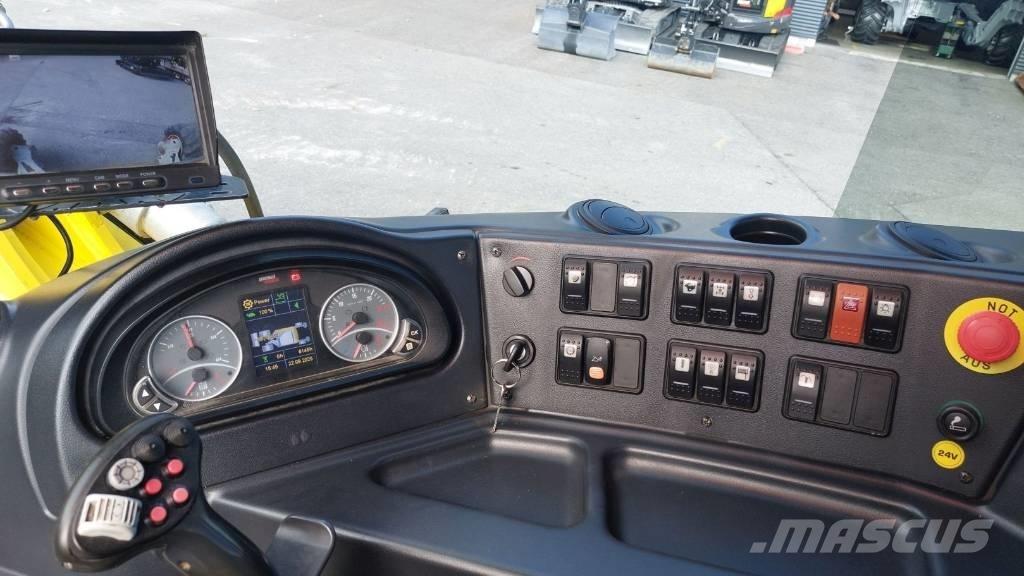 Menzi Muck M520 Escavatori gommati