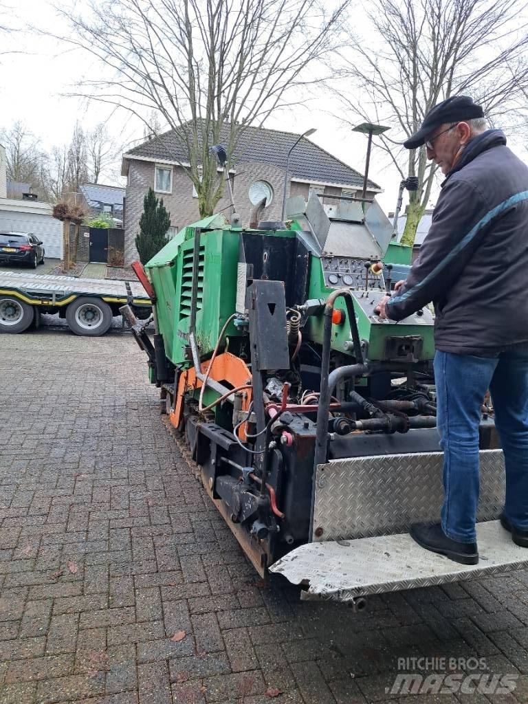 Demag 45 Finitrici
