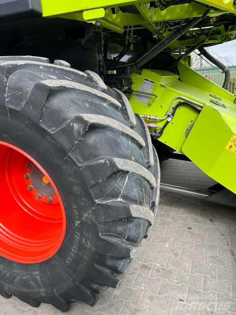 CLAAS Lexion 750 Mietitrebbiatrici