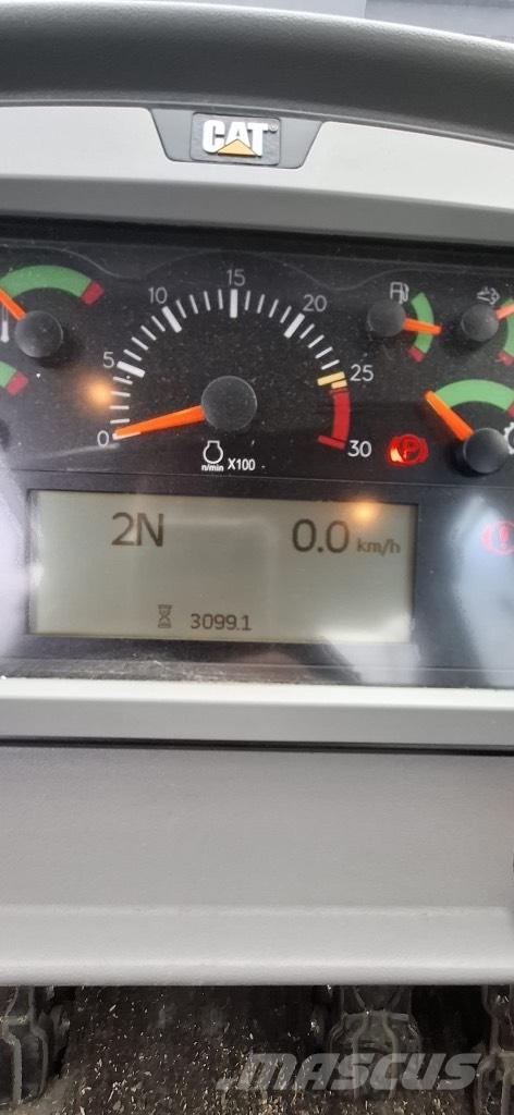 CAT 962 M Pale gommate