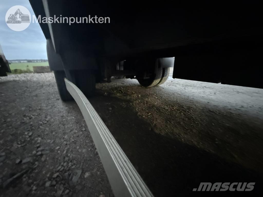 Ekeri S8-D Rimorchi cassonati