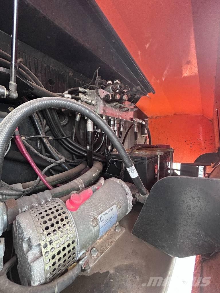 JLG 1500 SJ Piattaforme a braccio telescopico