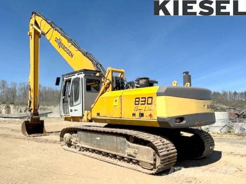 Sennebogen 830 Escavatori a lunga portata