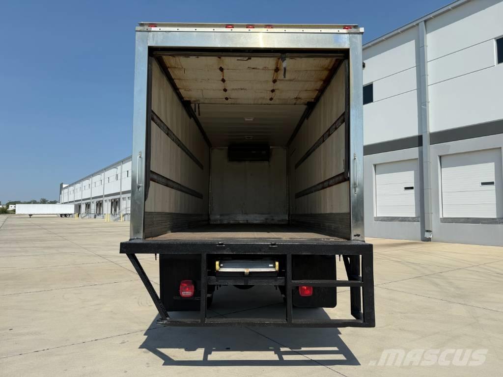 Hino 338 Camion a temperatura controllata
