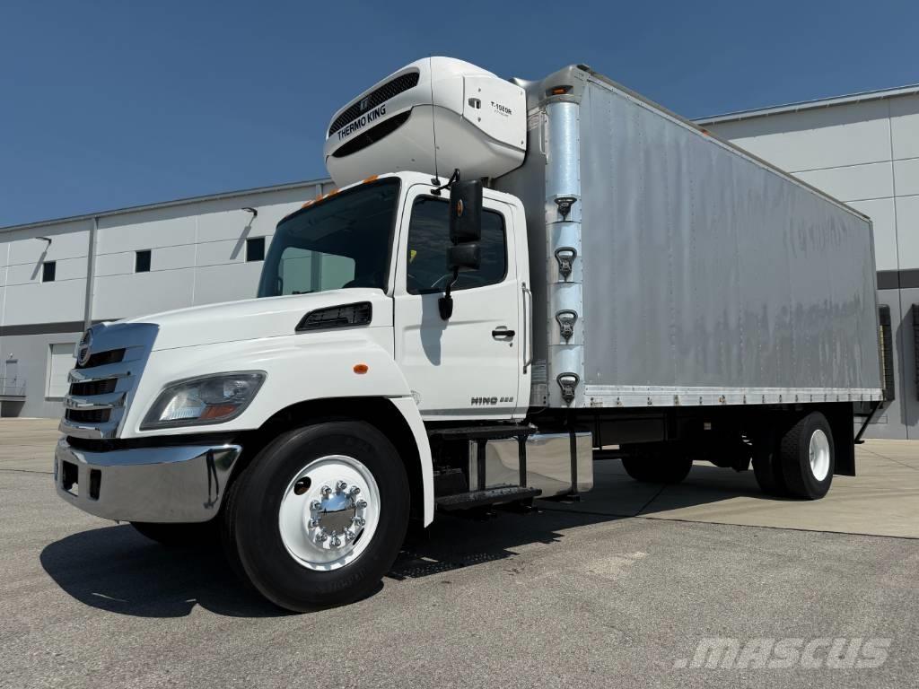 Hino 338 Camion a temperatura controllata