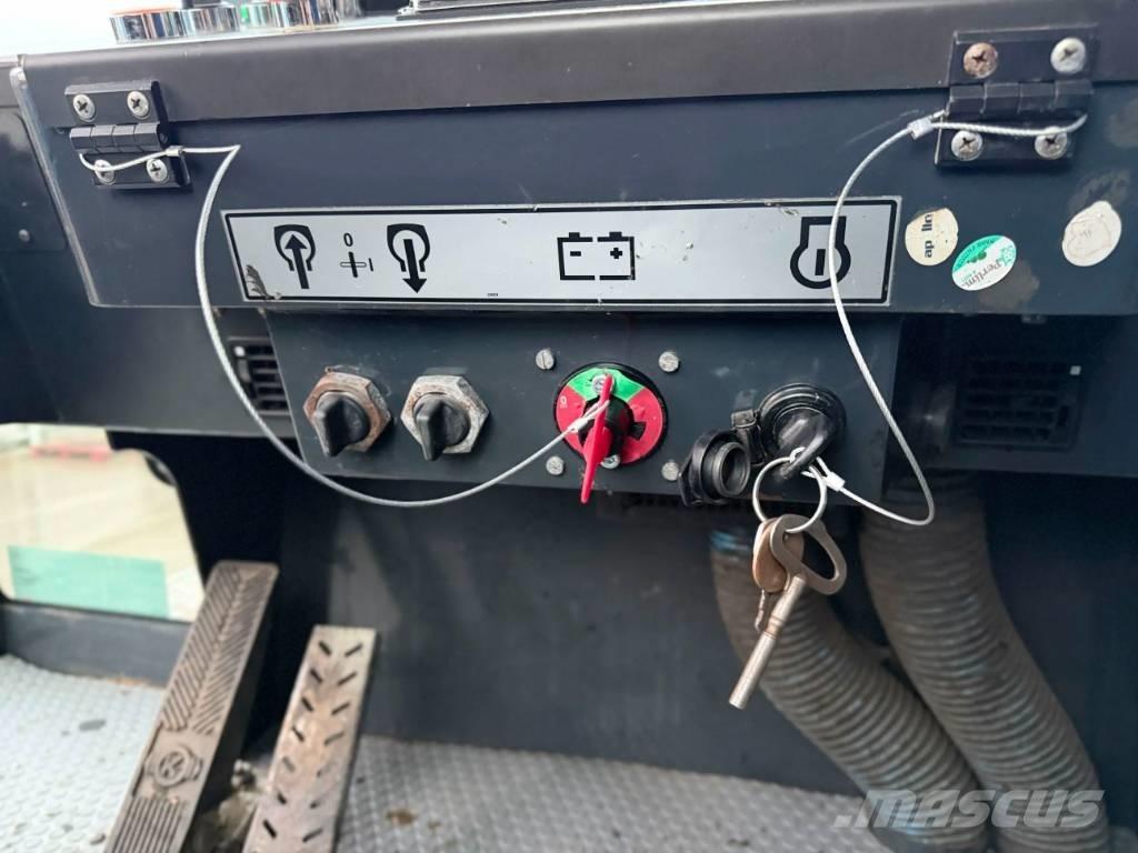 Bomag BW24R Rulli gommati