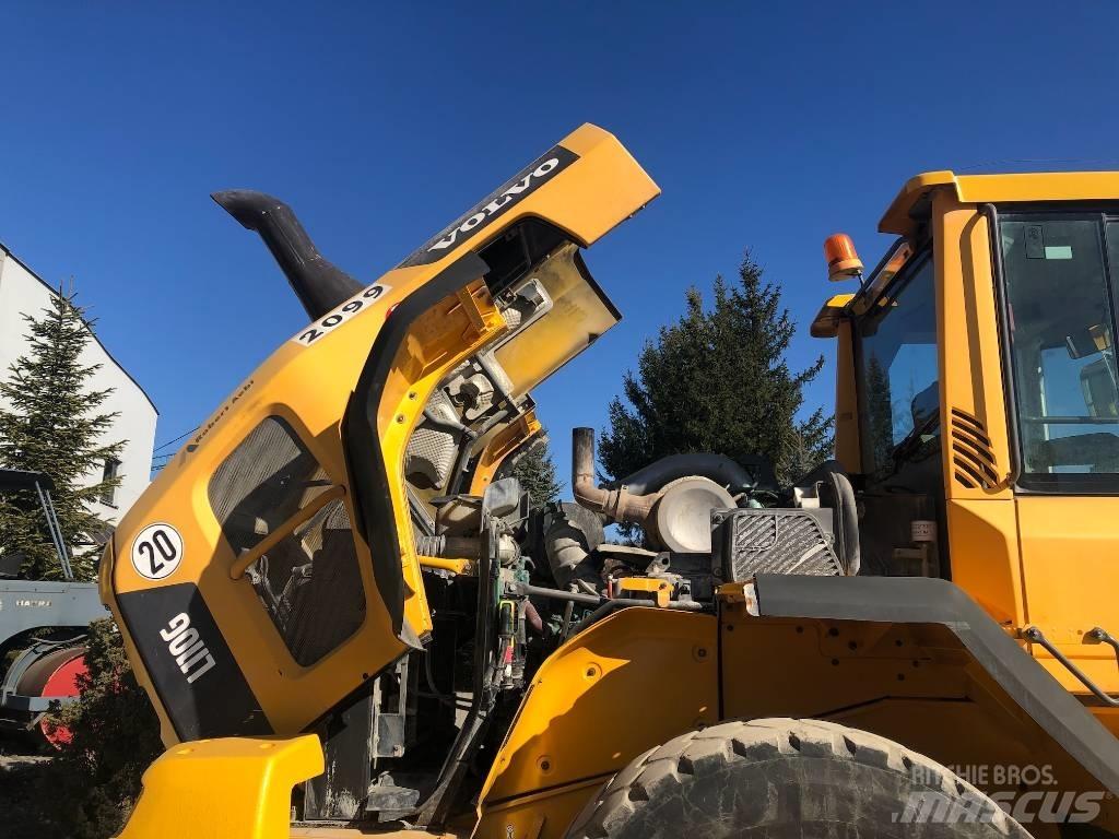 Volvo L 110 G Pale gommate