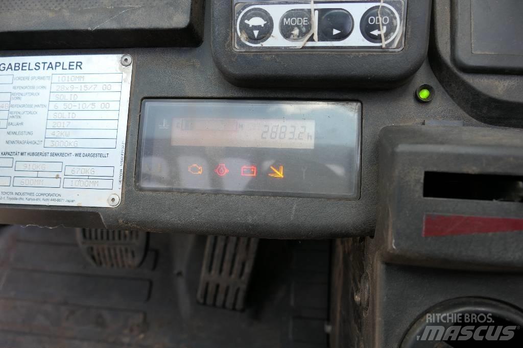 Toyota 02-8 FGF 30 Carrelli elevatori GPL