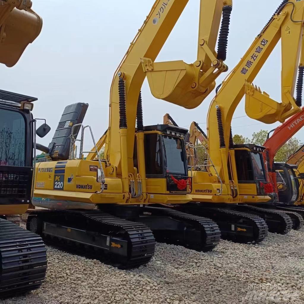 Komatsu PC 220 Escavatori cingolati