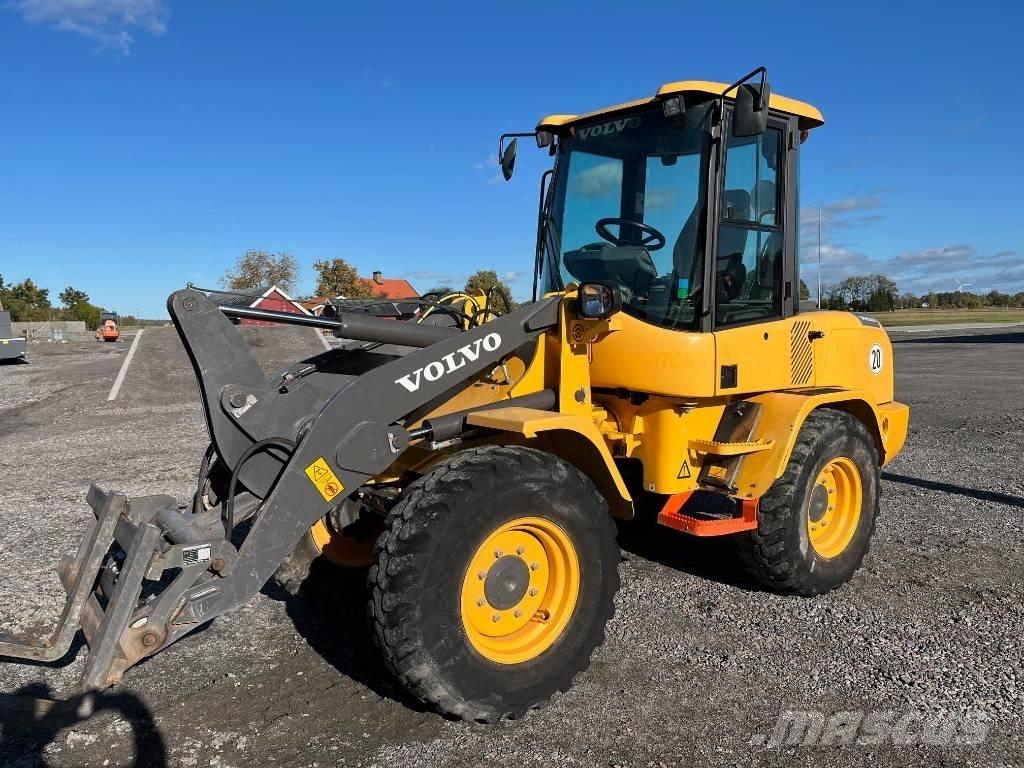 Volvo L 30 G Pale gommate