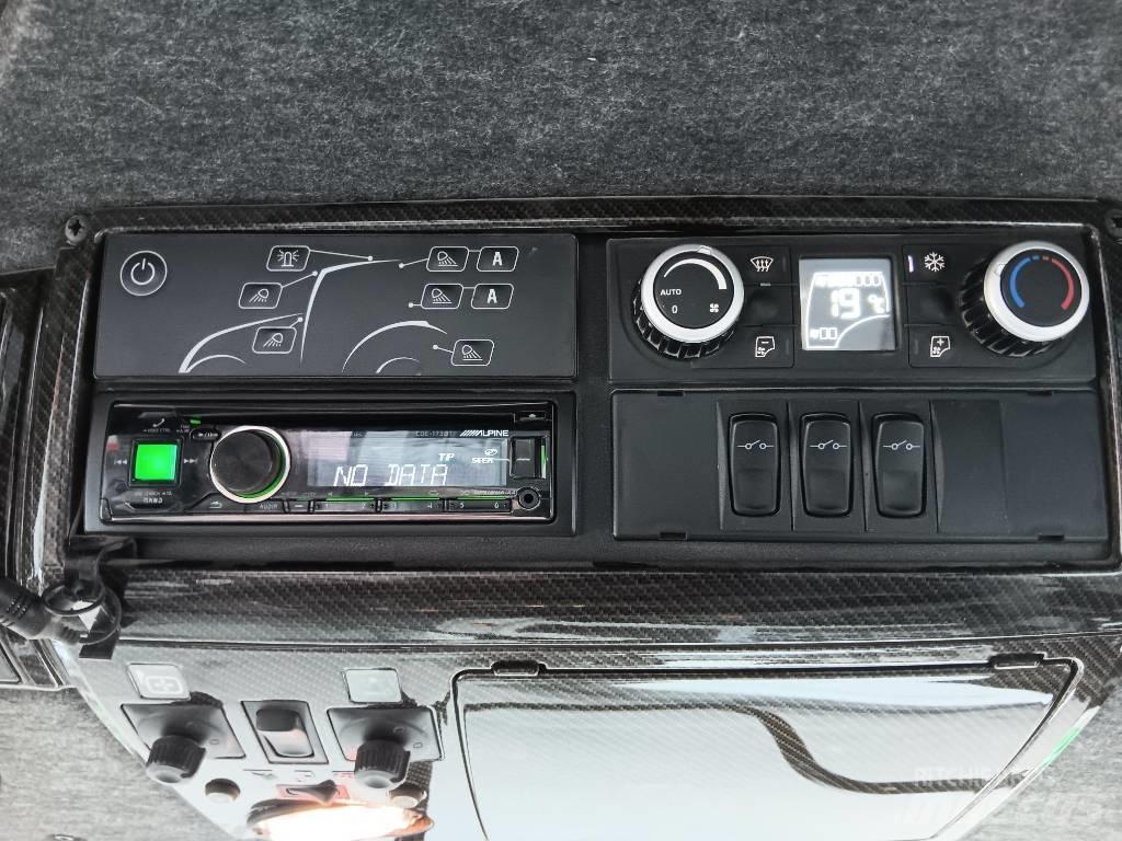 Valtra T 214 D Trattori