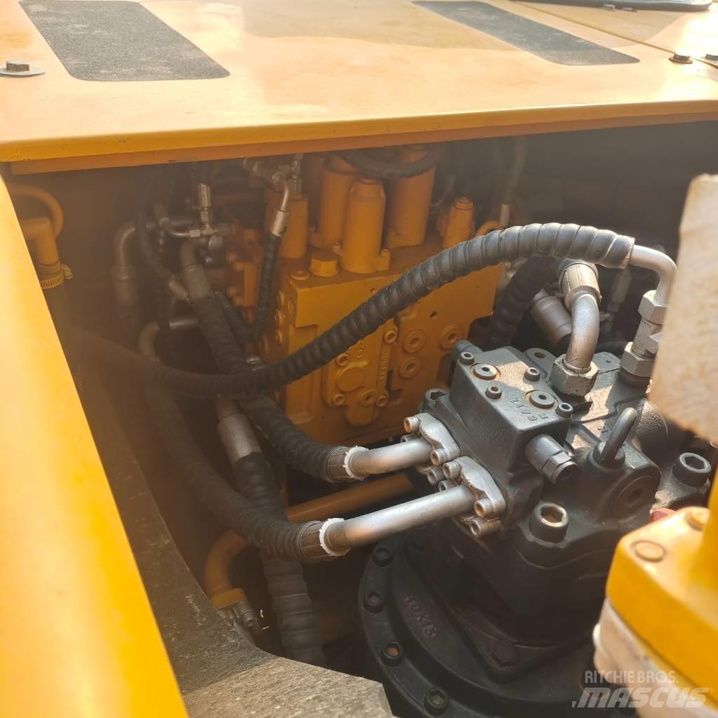 Sany SY215C Escavatori cingolati