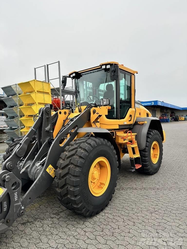 Volvo Radlader L60H Pale gommate