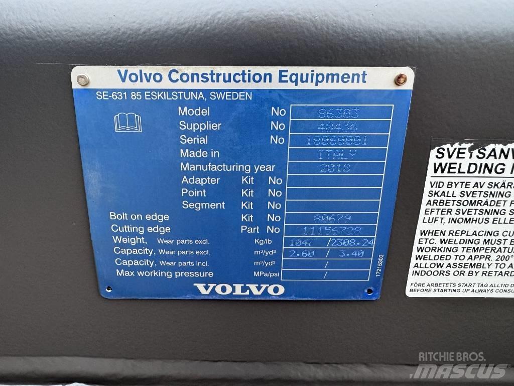 Volvo 2.6m GP Bucket Benne