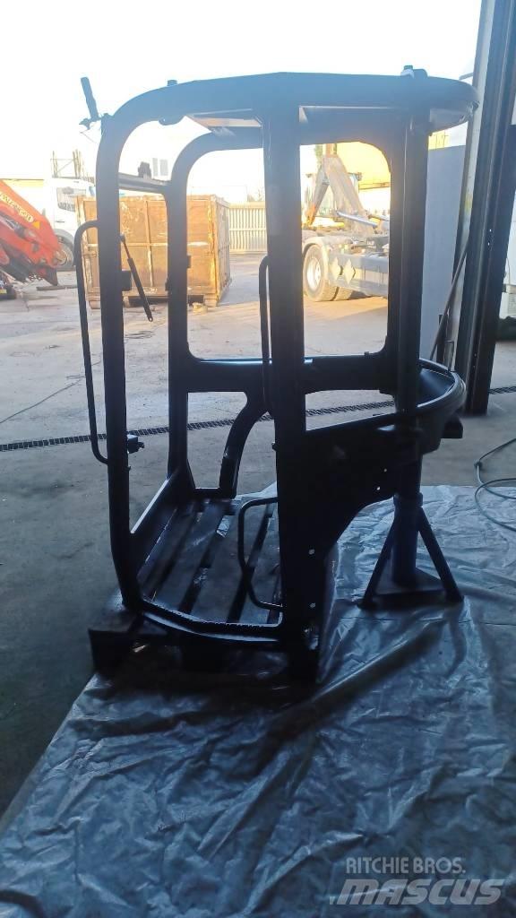 Yanmar Vio 45 Cabine e interni