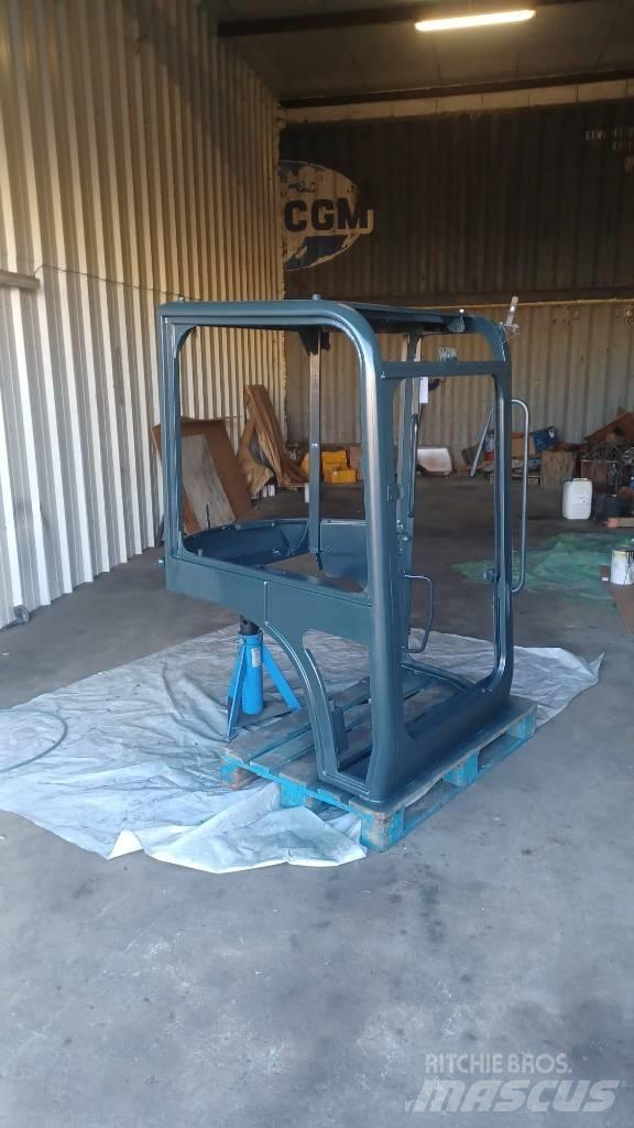Yanmar Vio 45 Cabine e interni