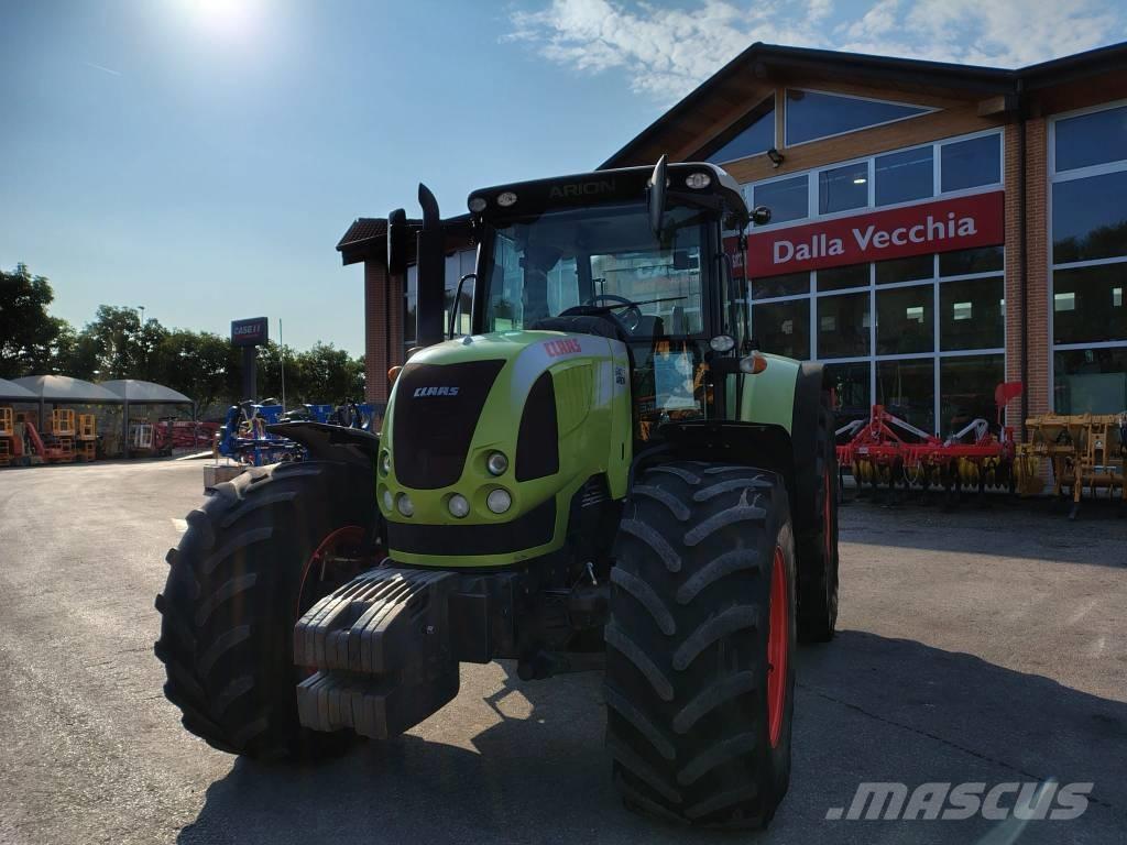 CLAAS Arion 640 Trattori
