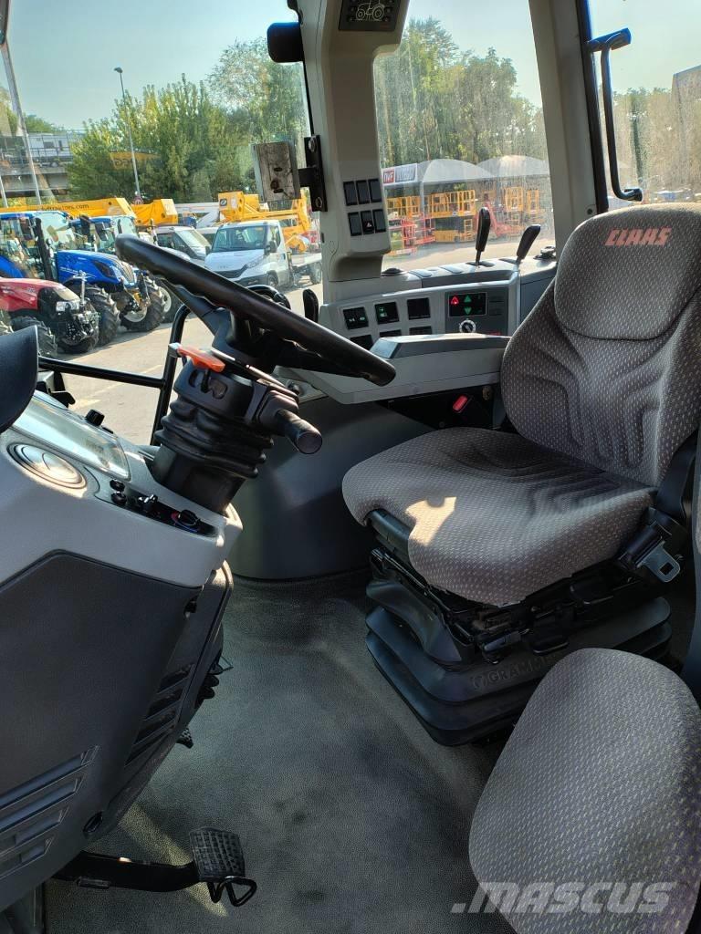 CLAAS Arion 640 Trattori