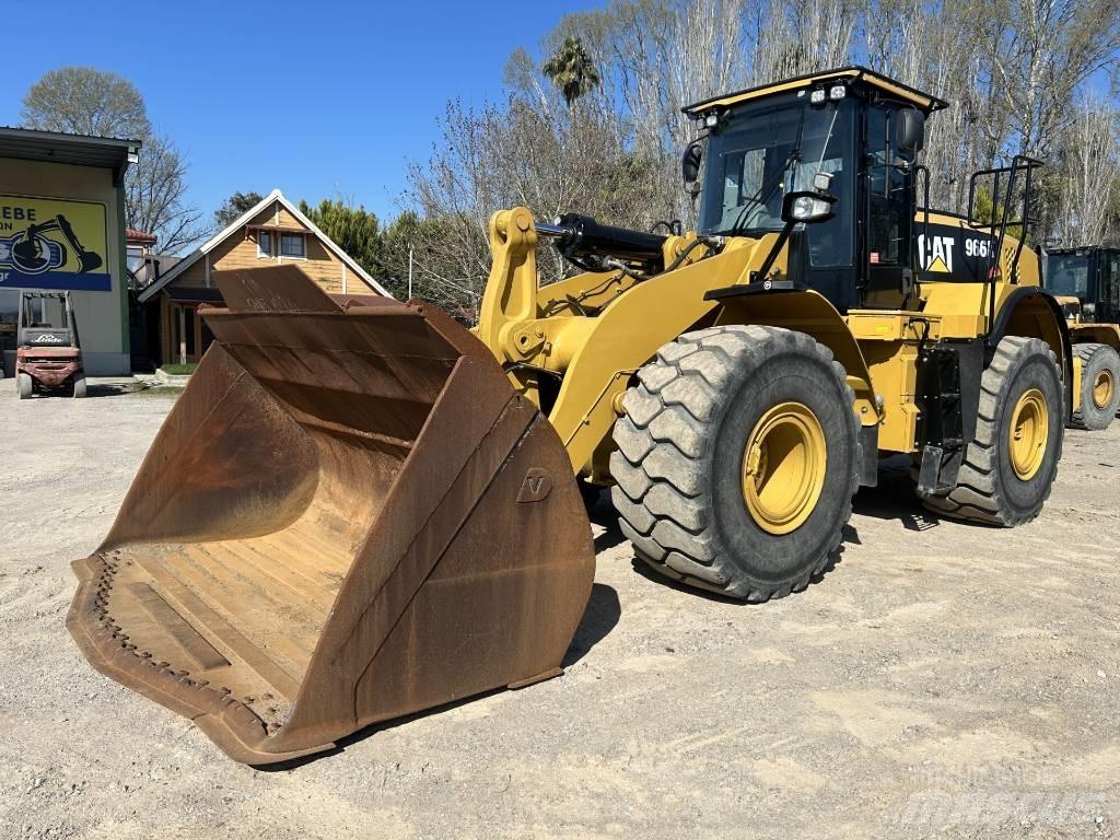 CAT 966 K Pale gommate
