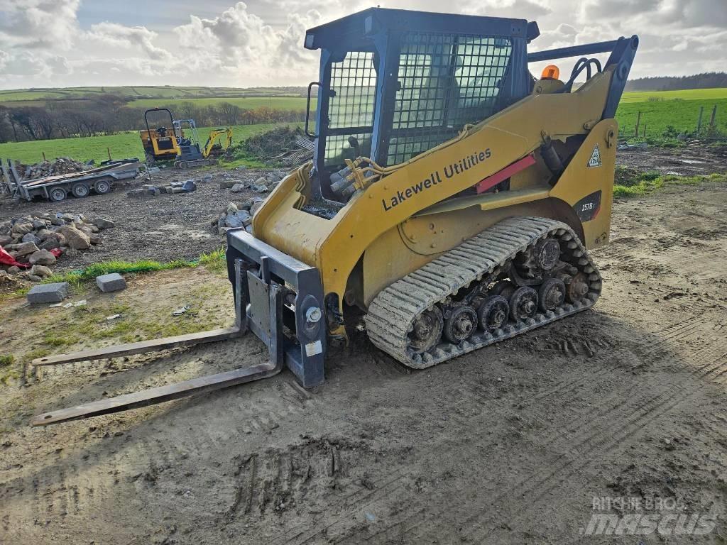 CAT 257 B 3 Mini Pale Gommate