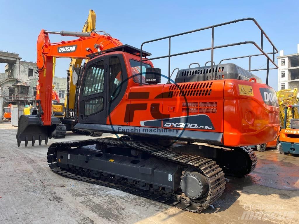 Doosan DX 300 Escavatori cingolati