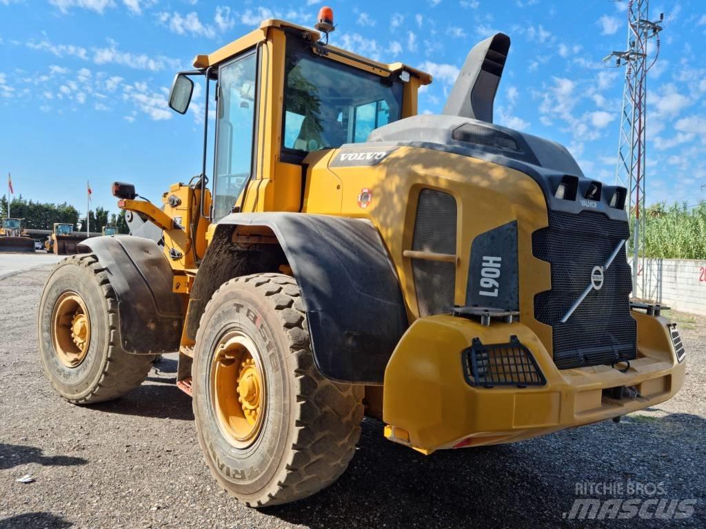 Volvo L 90 H Pale gommate