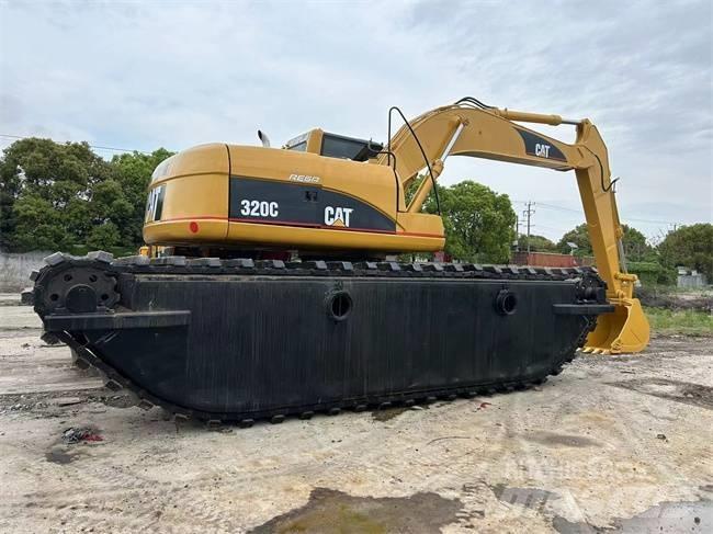 CAT 320 C Escavatori anfibi