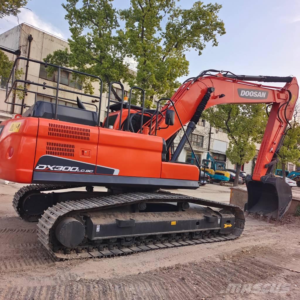 Doosan DX 300LC-9C Escavatori cingolati