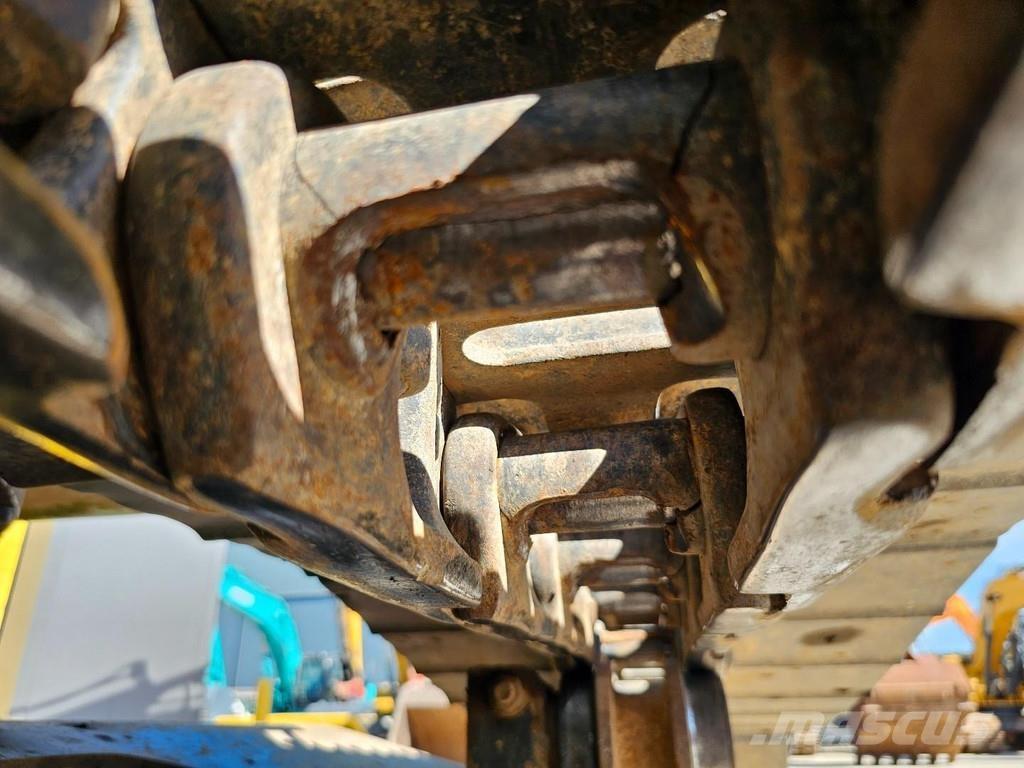 Kobelco SK210LC-9 Escavatori cingolati