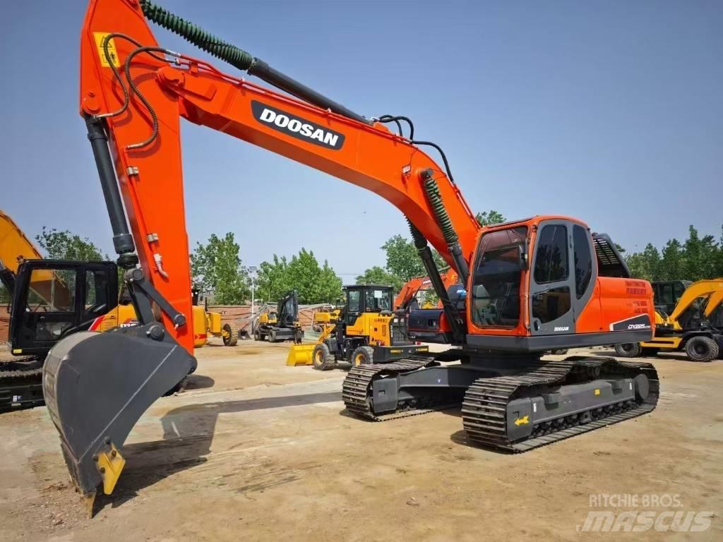 Doosan DX 225 LC Escavatori cingolati