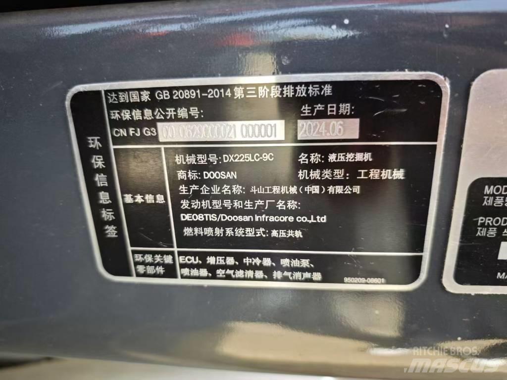 Doosan DX 225 LC Escavatori cingolati