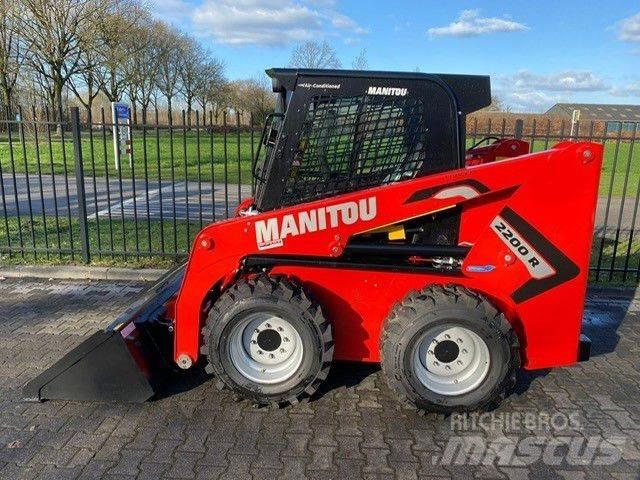 Manitou 2200R Mini Pale Gommate