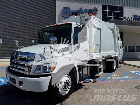 Hino L7 Camion dei rifiuti