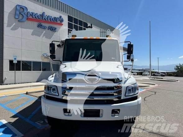 Hino L7 Camion dei rifiuti