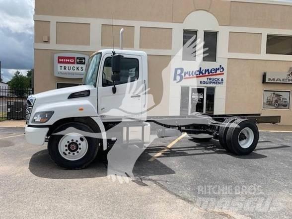 Hino L7 Camion ribaltabili