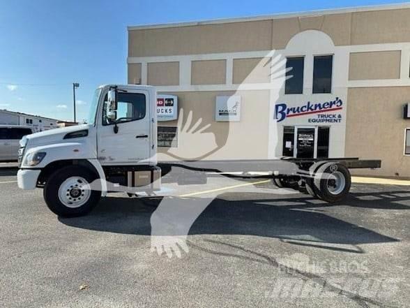 Hino L7 Autocabinati