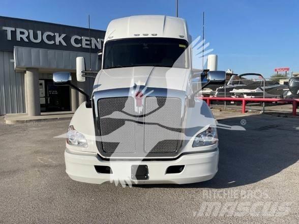 Kenworth T680 Motrici e Trattori Stradali